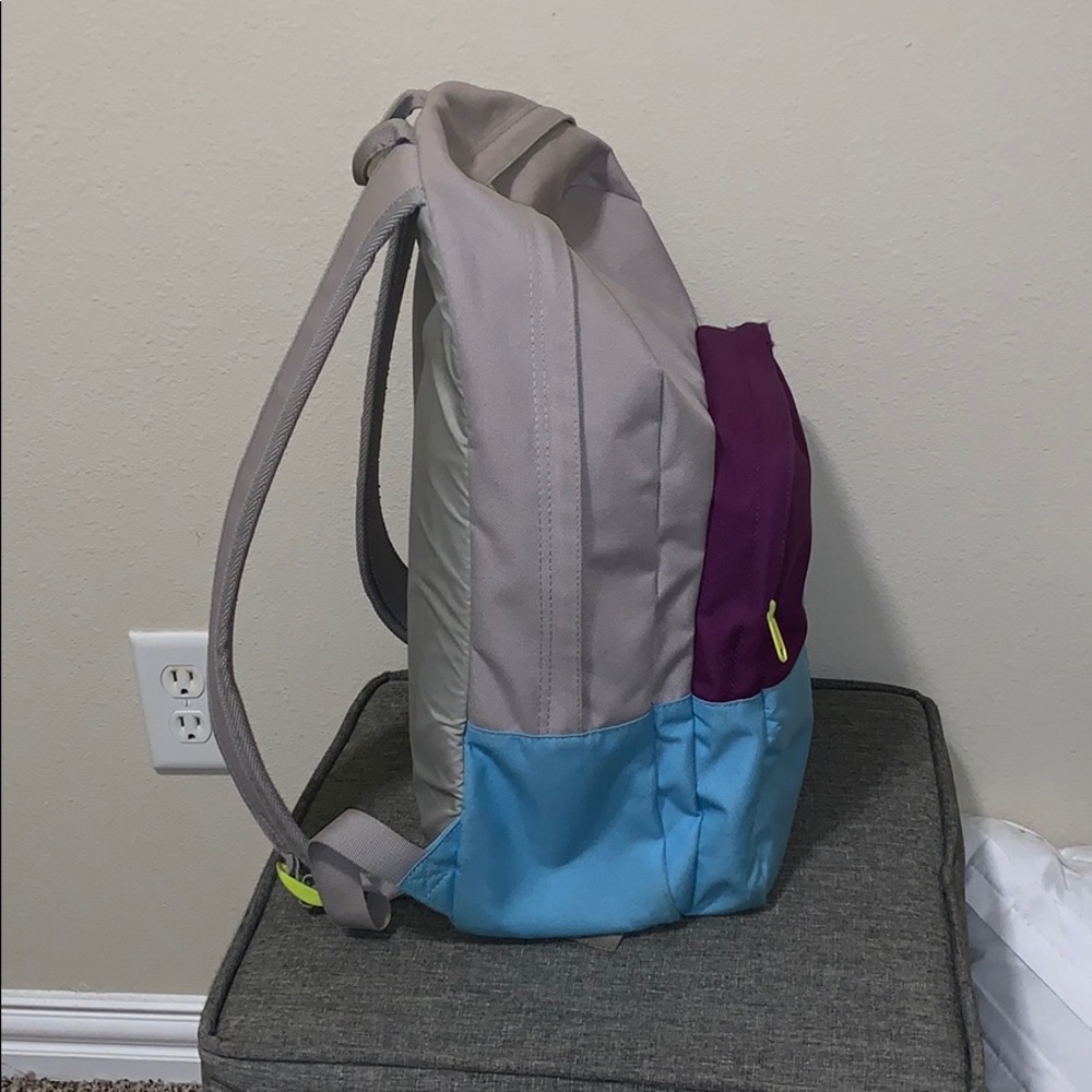 Color Block Backpack - Picture 4 of 4